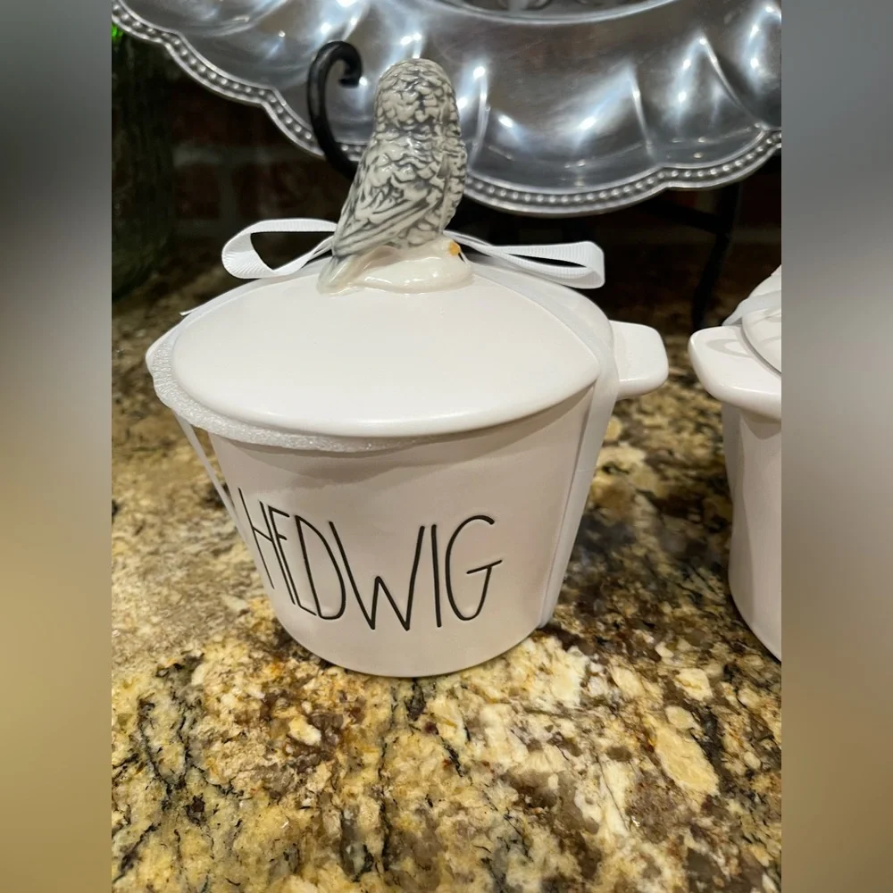 Rae Dunn Harry Potter HEDWIG 3d covered mini baking dish - Brand new!